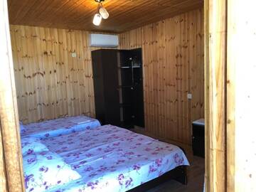 Трехместный номер в Гостевом доме Guest House Golden Beach